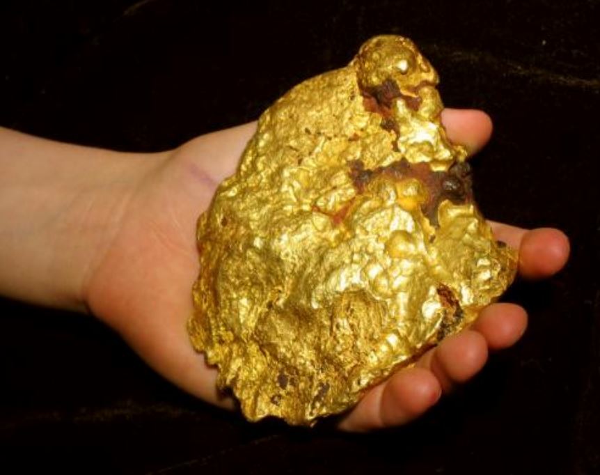 Золото можно вернуть обратно. Золото. Самородное золото. Золотой самородок. Кусок золота.