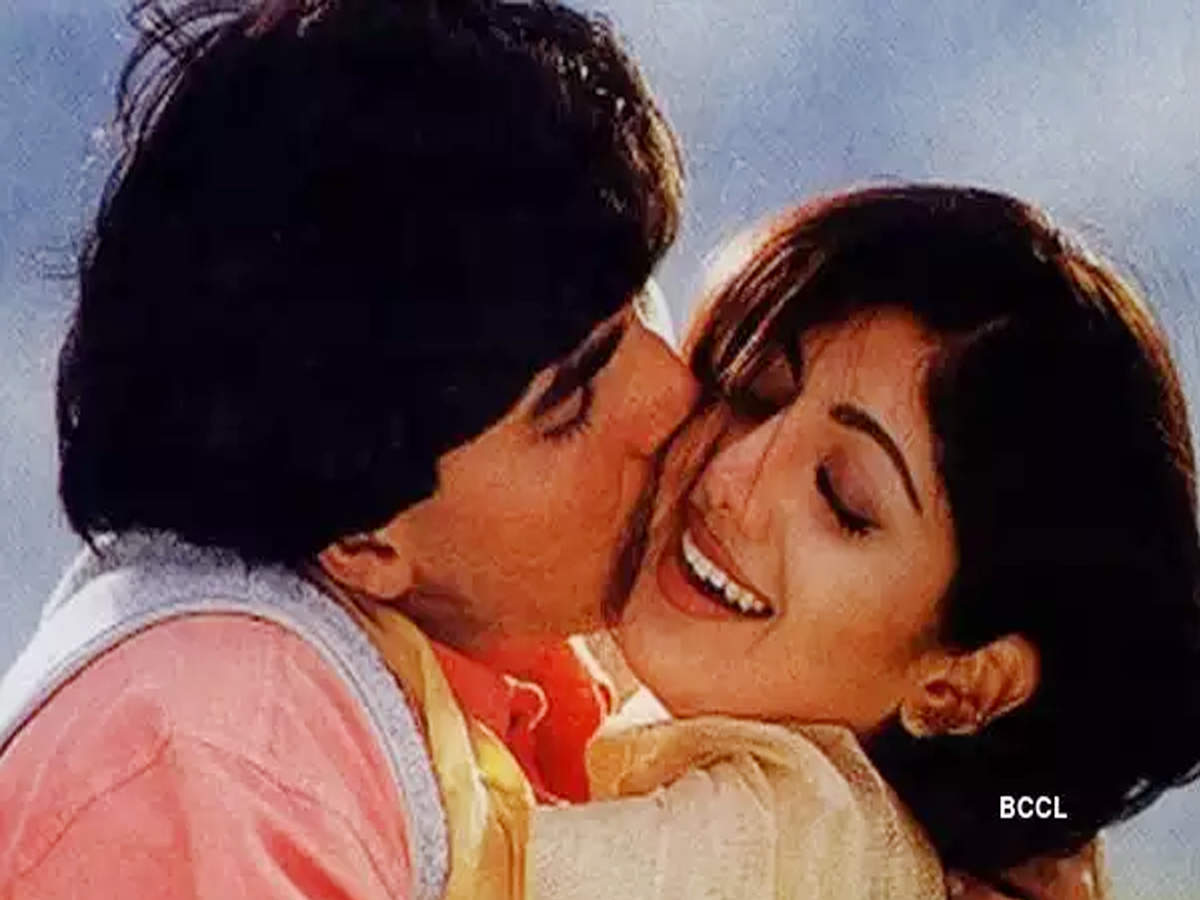 Новая история любви индийский. Акшай Кумар и Шилпа Шетти. Dhadkan 2000. Шилпа Шетти биение сердца.